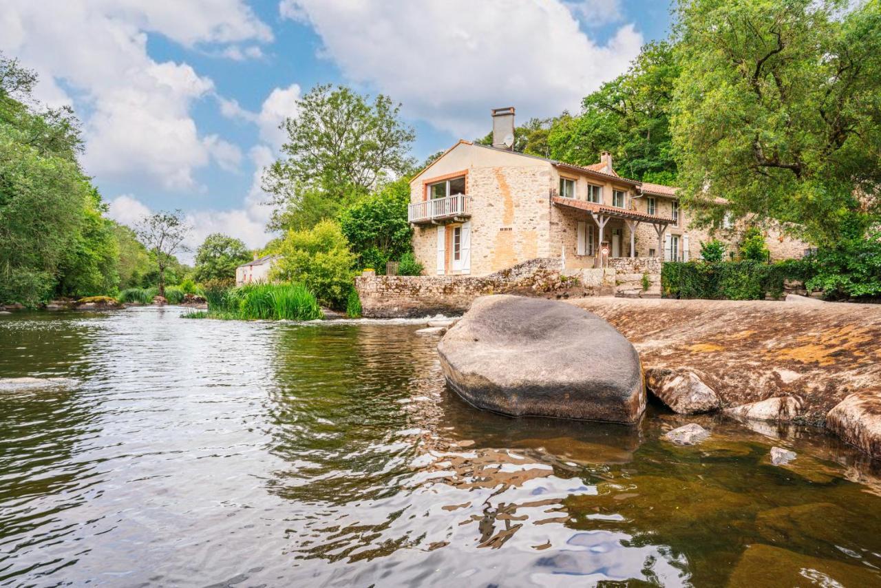 فيلا Le Moulin De Pilet Mortagne-sur-Sevre المظهر الخارجي الصورة