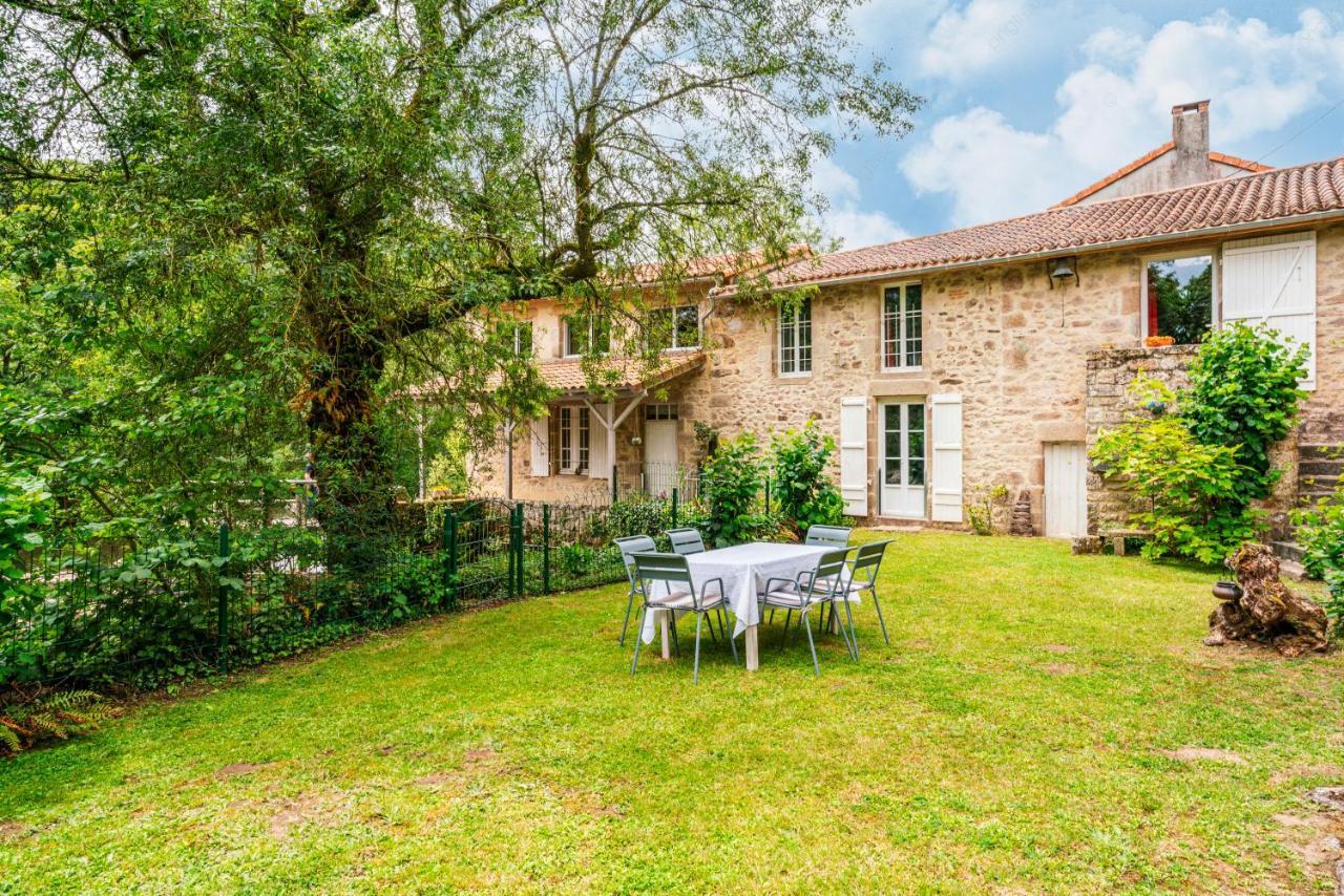 فيلا Le Moulin De Pilet Mortagne-sur-Sevre المظهر الخارجي الصورة